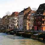 Quai Des Bateliers